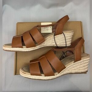St. John's Bay Lexy Memory Foam Wedge Sandals in Cognac Women's 11M NWT